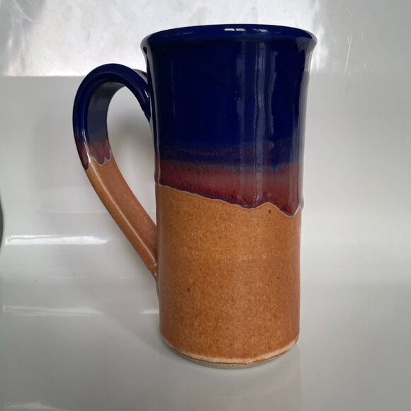 Gorgeous artist pottery tall mug with drip details - Picture 6 of 6